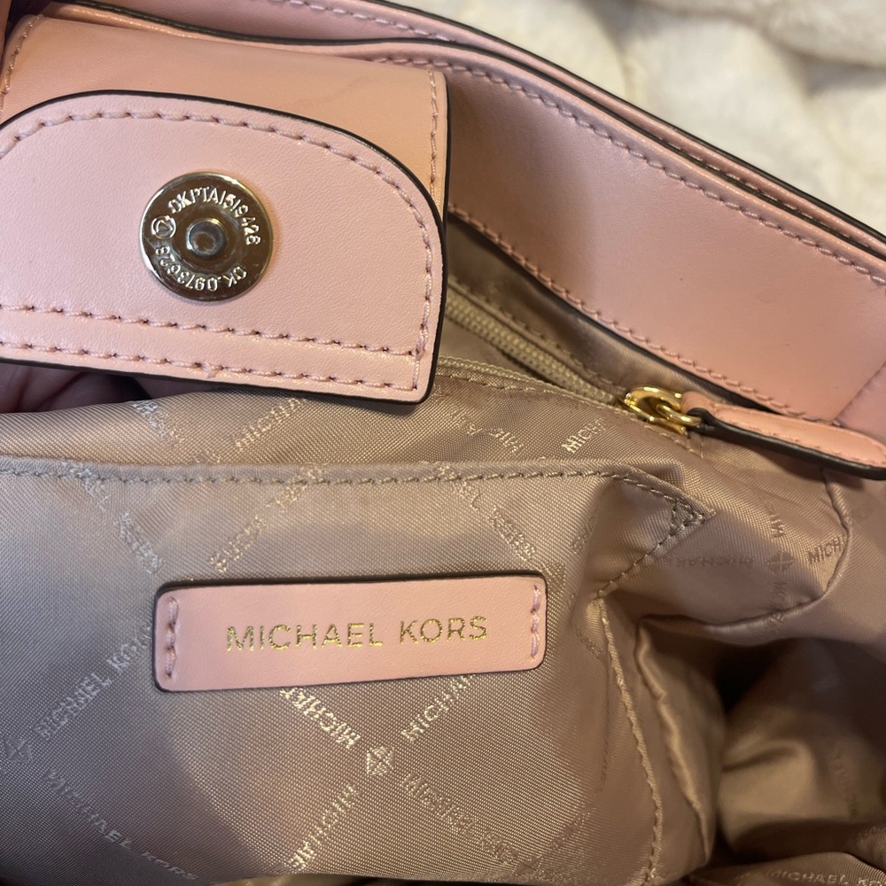 Michael Kors handbag - Picture 7 of 10